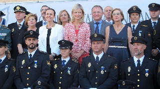 La condecoración reconoce a personas e instituciones que ejemplifican la colaboración con la labor que desarrolla la Unidad Adscrita de Policía de la Generalitat